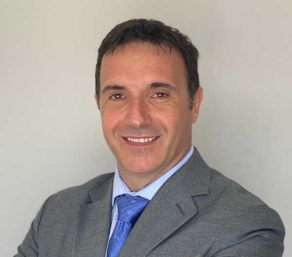 Bringing Power Directly to the AI Processor